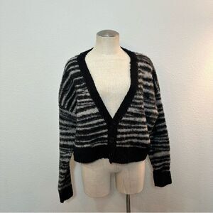 UO Wool Blend Cropped Animal Print Cardigan 307